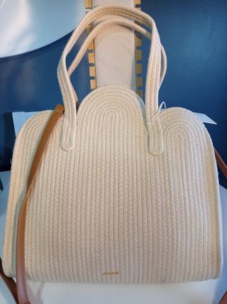 Bolso tejido beige