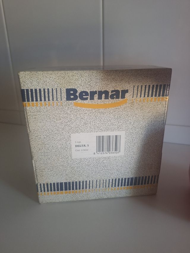 Balanza cocina vintage roja Bernar