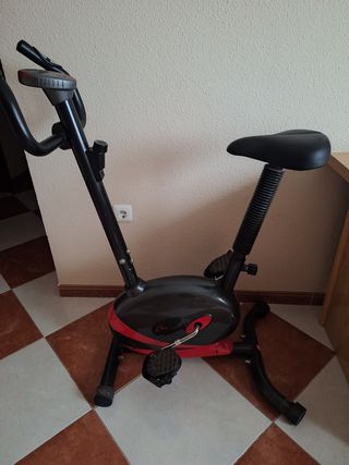 Bicicleta estática ejercicio