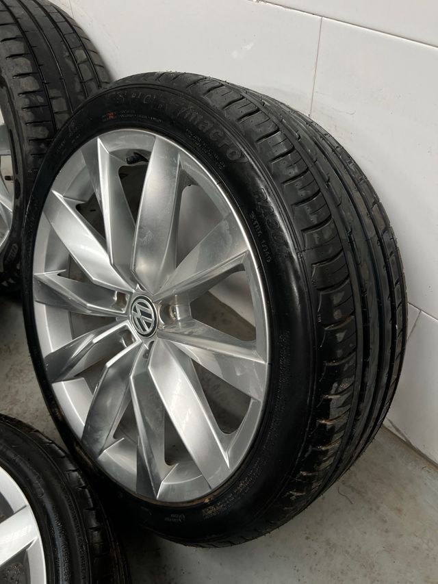 llantas en 19 pulgadas originales de Volkswagen