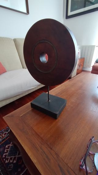 Escultura Decorativa de Madera