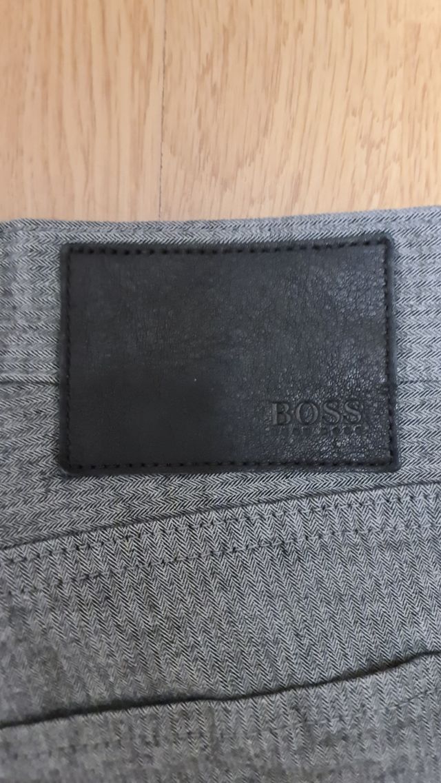 Pantalones chinos Hugo Boss gris hombre talla W33