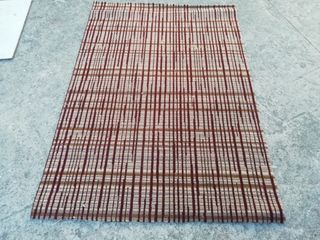 Alfombra rayada beige y roja 104x150cm