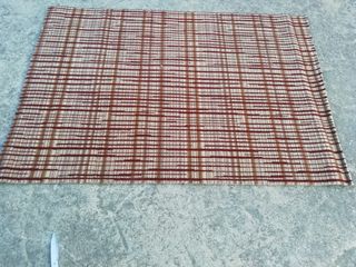 Alfombra rayada beige y roja 104x150cm