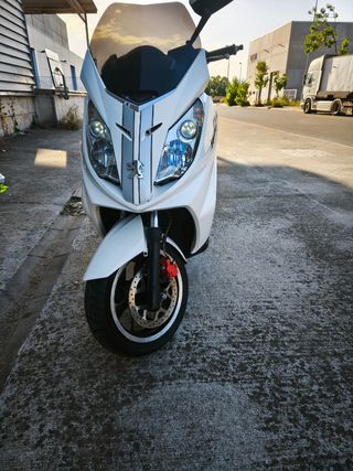 MaxiScooter Peugeot SatelisCompressor WhiteSat20CV