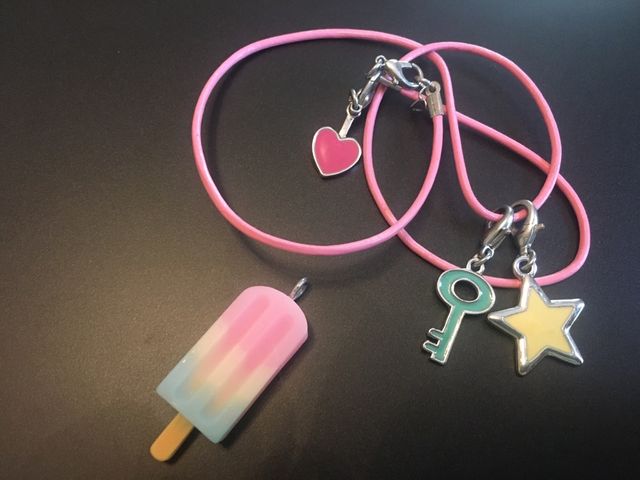 Ciondolo multicolore per bambini