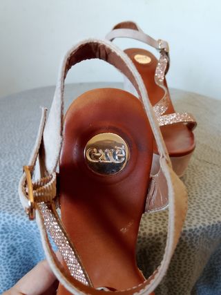 Sandali zeppa exe beige-marrone