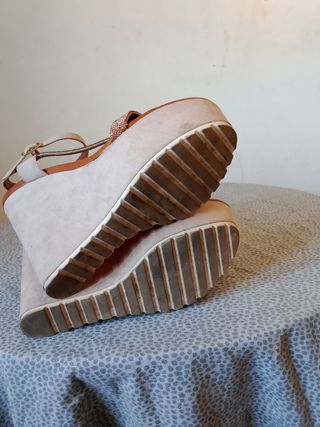 Sandali zeppa exe beige-marrone