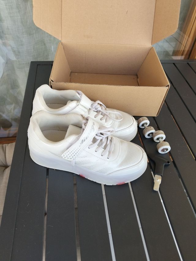 Limoge 36 Skates - Calçado desportivo com rodas