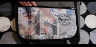 Bolso bandolera Pepe Jeans - Gris y Negro