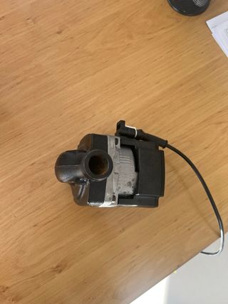 Bomba Grundfos UPM3 Hybrid 15-70 130 ACA