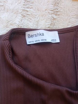 Top Bershka marrón - Talla XL