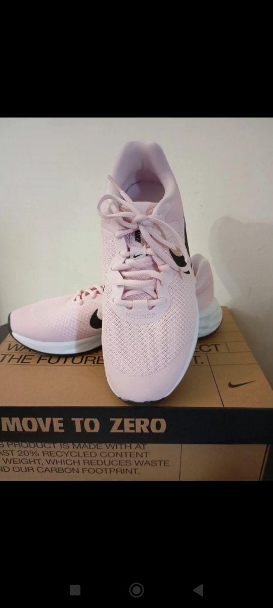 Nike Scarpe Rosa - Move to Zero