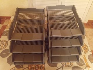 Dos archivadores sobremesa 4 bandejas regulables