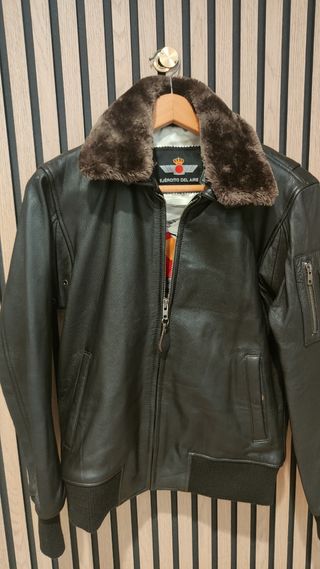 Chaqueta estilo aviador cuero marrón