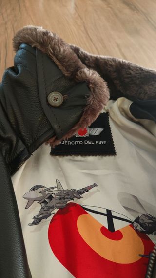 Chaqueta estilo aviador cuero marrón