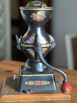 Molinillo café antiguo