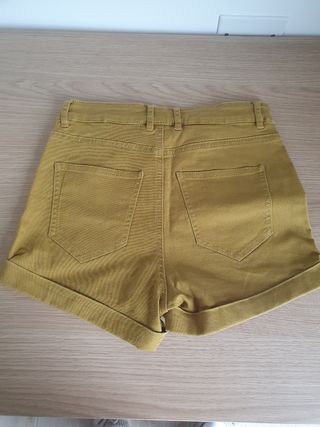 Shorts corti senape donna