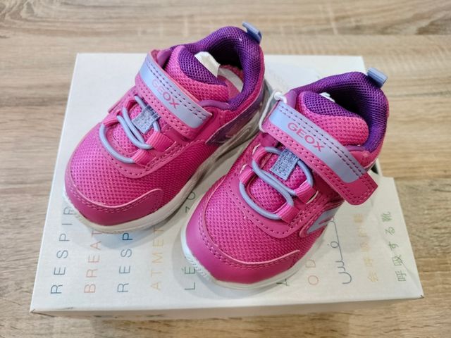 Zapatillas Geox niña rosa