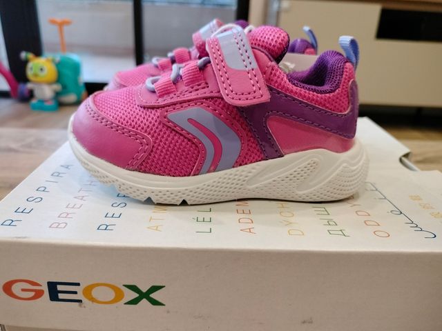 Zapatillas Geox niña rosa