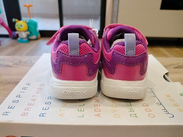 Zapatillas Geox niña rosa