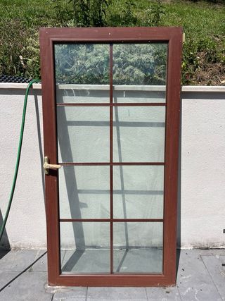1 Puerta exterior acristalada