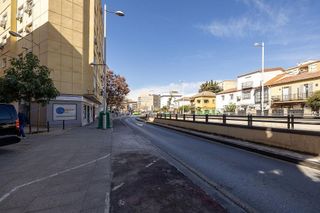 Local comercial en venta en Barrio de Zaidín en Granada
