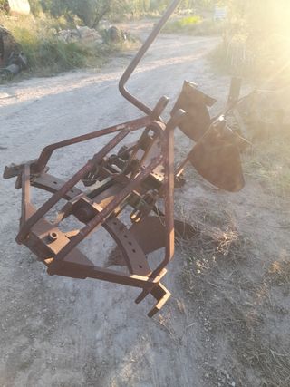 Vertedera de tractores