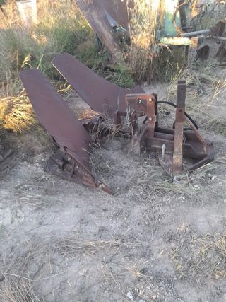 Vertedera de tractores