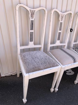 4 sillas blancas estilo vintage