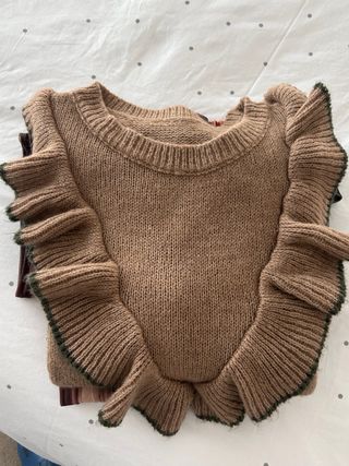 Jersey lana beige + pantalón rayas
