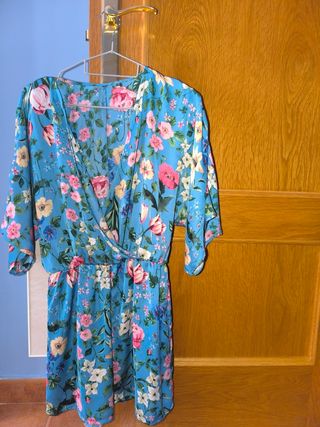 Mono azul estampado flores