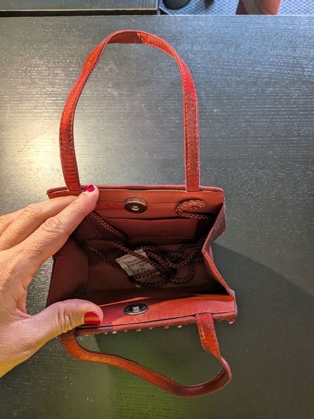 Mala de Mão Vermelha Pequena