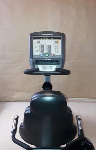 Bicicleta estática Matrix R5X