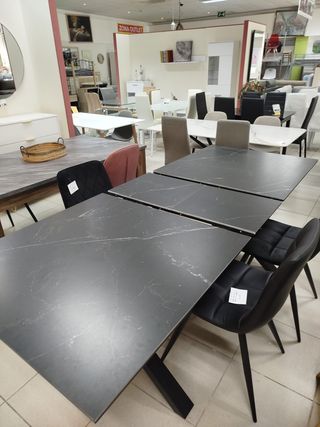 Mesa comedor extensible - madera y metal