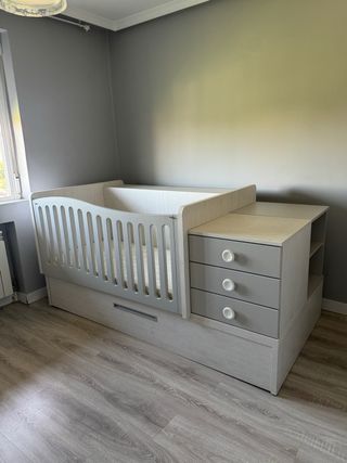 Cuna convertible con cajones
