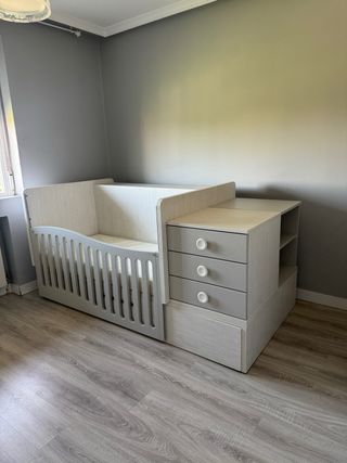 Cuna convertible con cajones