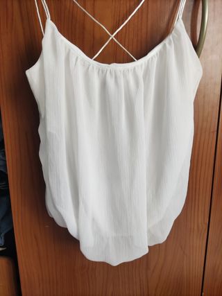 Top blanco tirantes cruzado