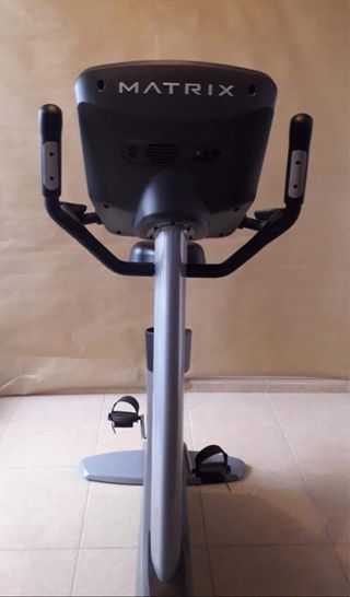 Bicicleta estática Matrix U5X