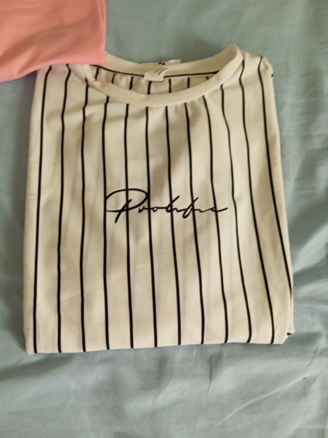 3 Camisetas talla 12 años .Precio por las 3