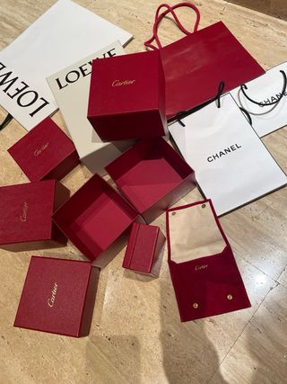 Cajas vacias de Cartier rojas c/u