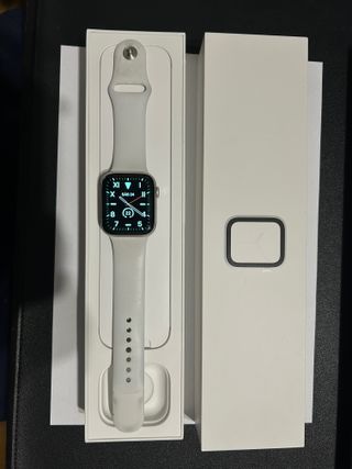 Apple Watch 4 (44mm) Aluminio Plata
