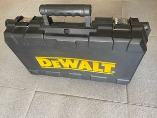 Taladro Dewalt DW505KS 701W NUEVO
