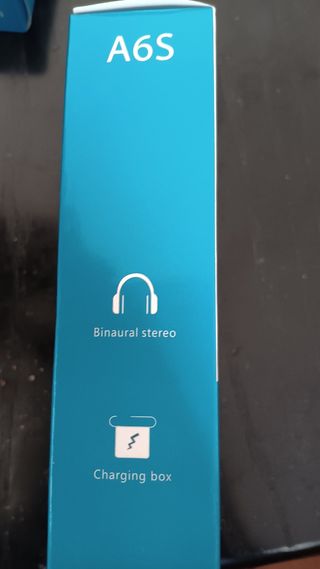 Auriculares inalámbricos negros