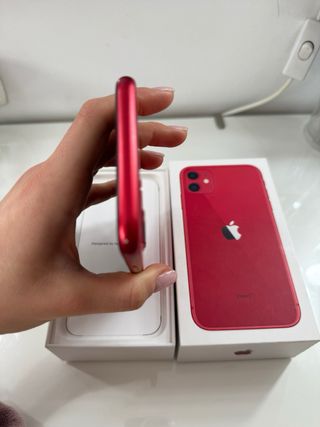iPhone 11 Rojo (Apple)