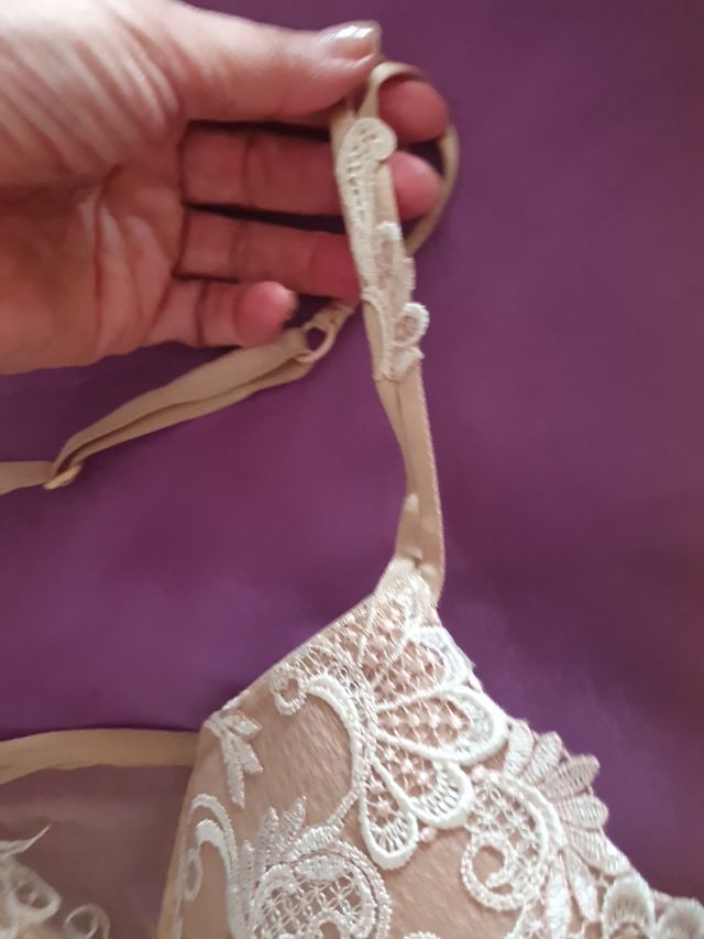 Sujetador beige encaje