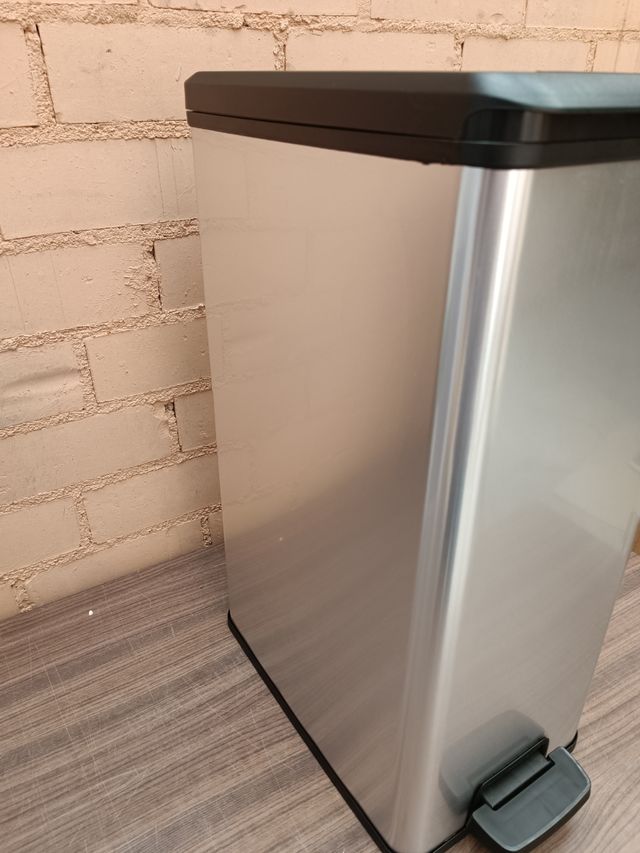 AVERIADO - Curver Deco Slim de 40L, papelera