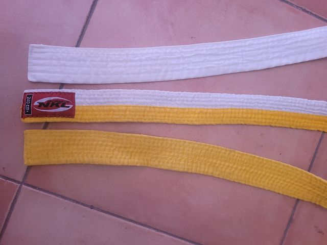 Cinturones Karate NKL - Blanco y Amarillo