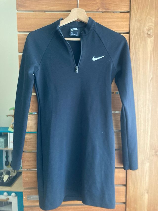 Vestido NIKE negro talla S
