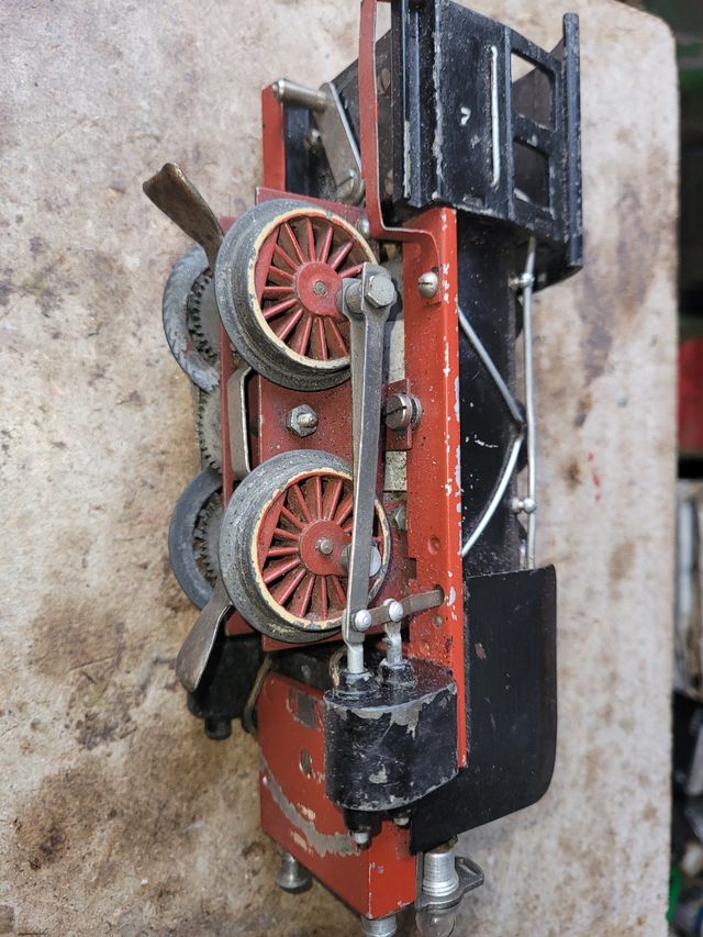 Tren antiguo marca José funciona